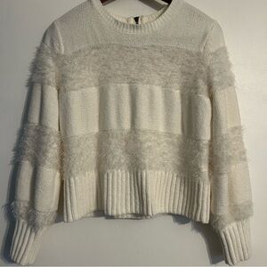 Hippie Rose Cream Cropped Cozy Sweater Womens Size Small Soft Fuzzy Long Sleeves